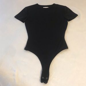 Short sleeve bodysuit